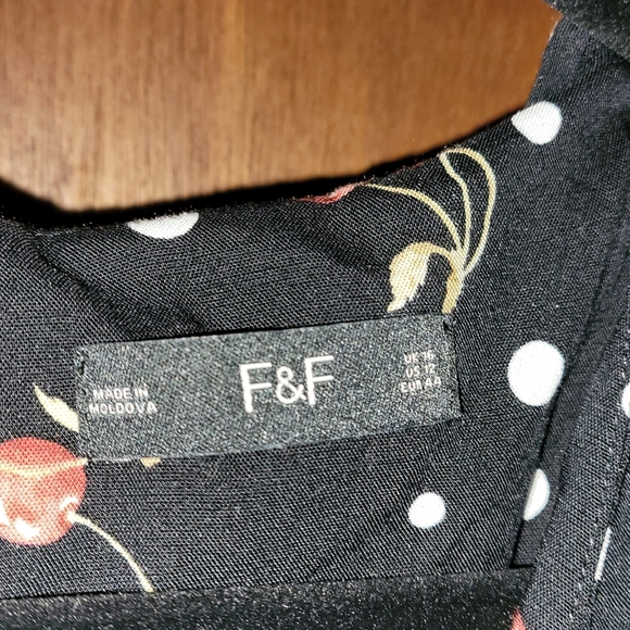 cherry print - Picture 2 of 2